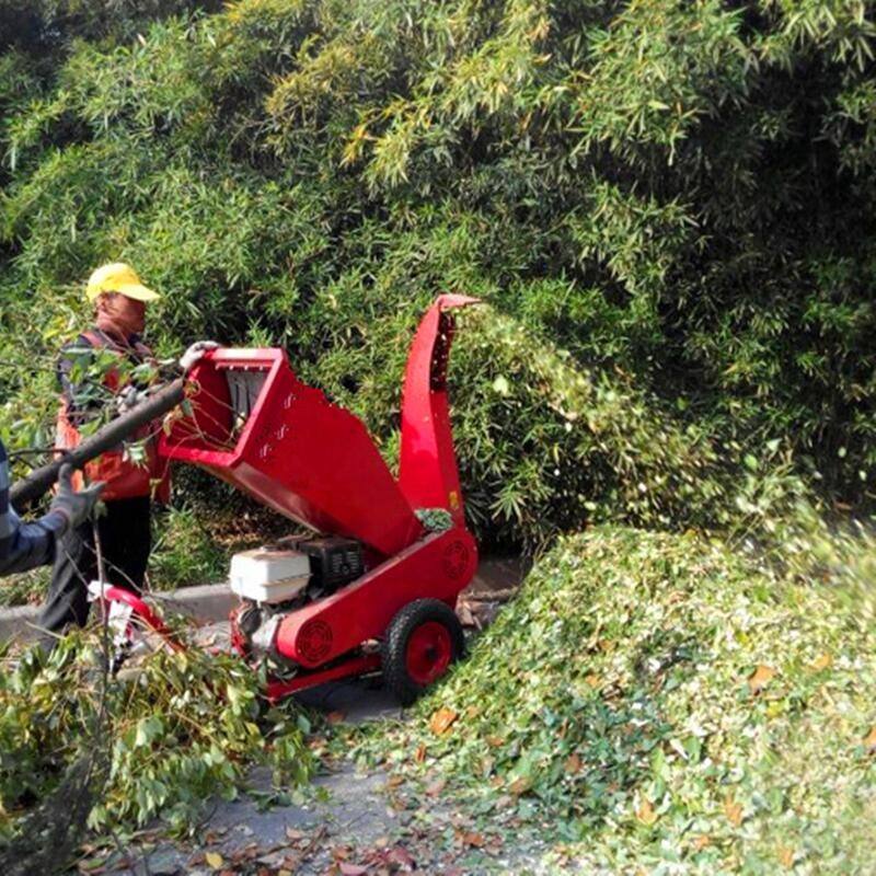 移動(dòng)式樹(shù)枝粉碎機(jī)